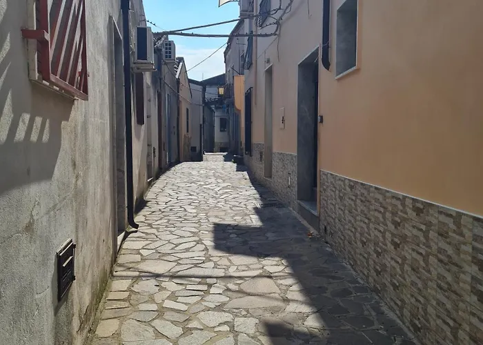 Nel Borgo 度假居 罗卡伊恩佩里亚莱