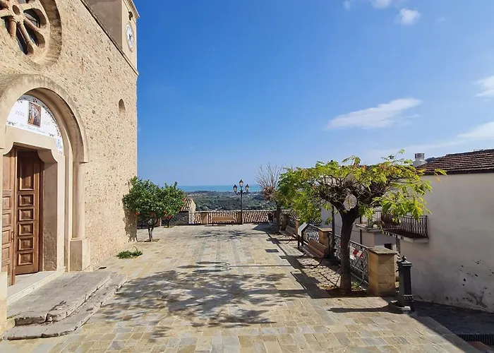 度假居 Nel Borgo 罗卡伊恩佩里亚莱